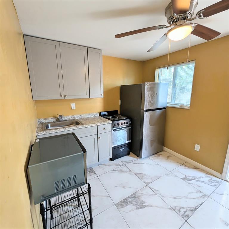 Sunrise Condo: 2534 Northwest 73rd Avenue