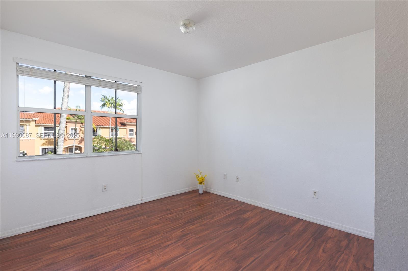 Pembroke Pines Condo: 1009 Southwest 144th Avenue