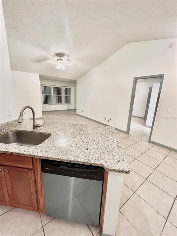 Orlando Condo: 5761 Gatlin Avenue