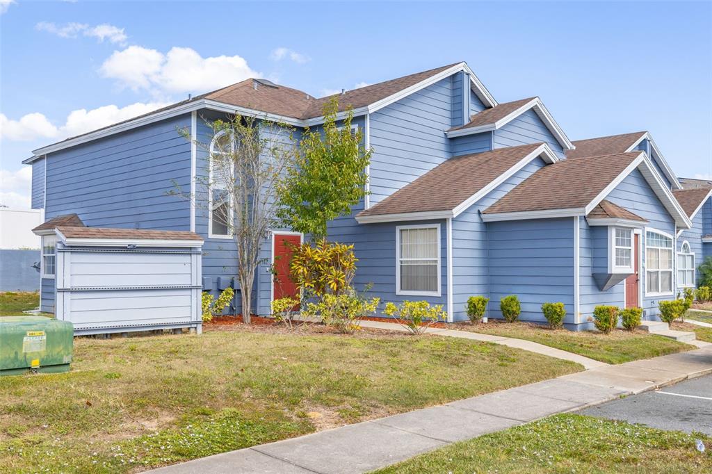 Davenport Condo: 142 Mango Drive