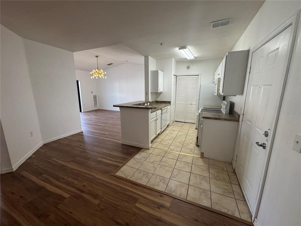 Orlando Condo: 5550 East Michigan Street
