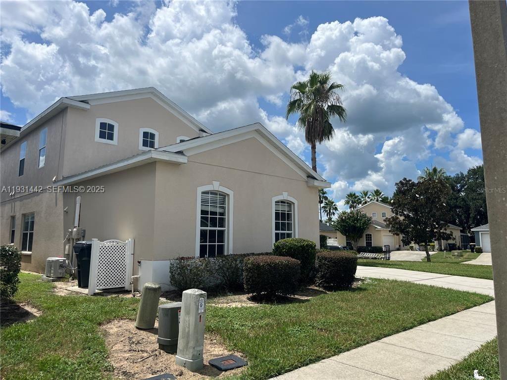 Davenport Condo: 189 Emeraldview Avenue