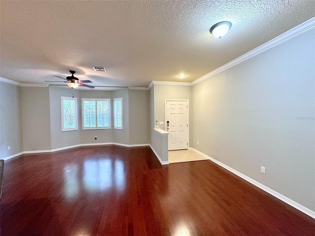 Tampa Condo: 7561 Tamarind Avenue