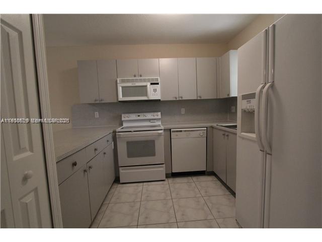 Hialeah Condo: 6761 Northwest 182nd Street