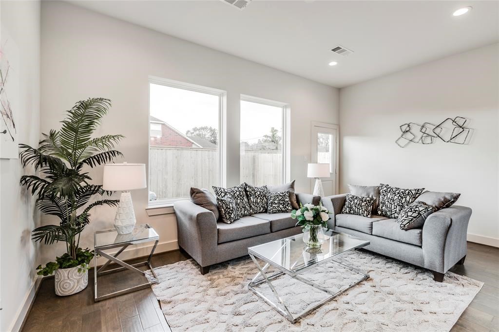 Houston Condo: 4143 Griggs Road