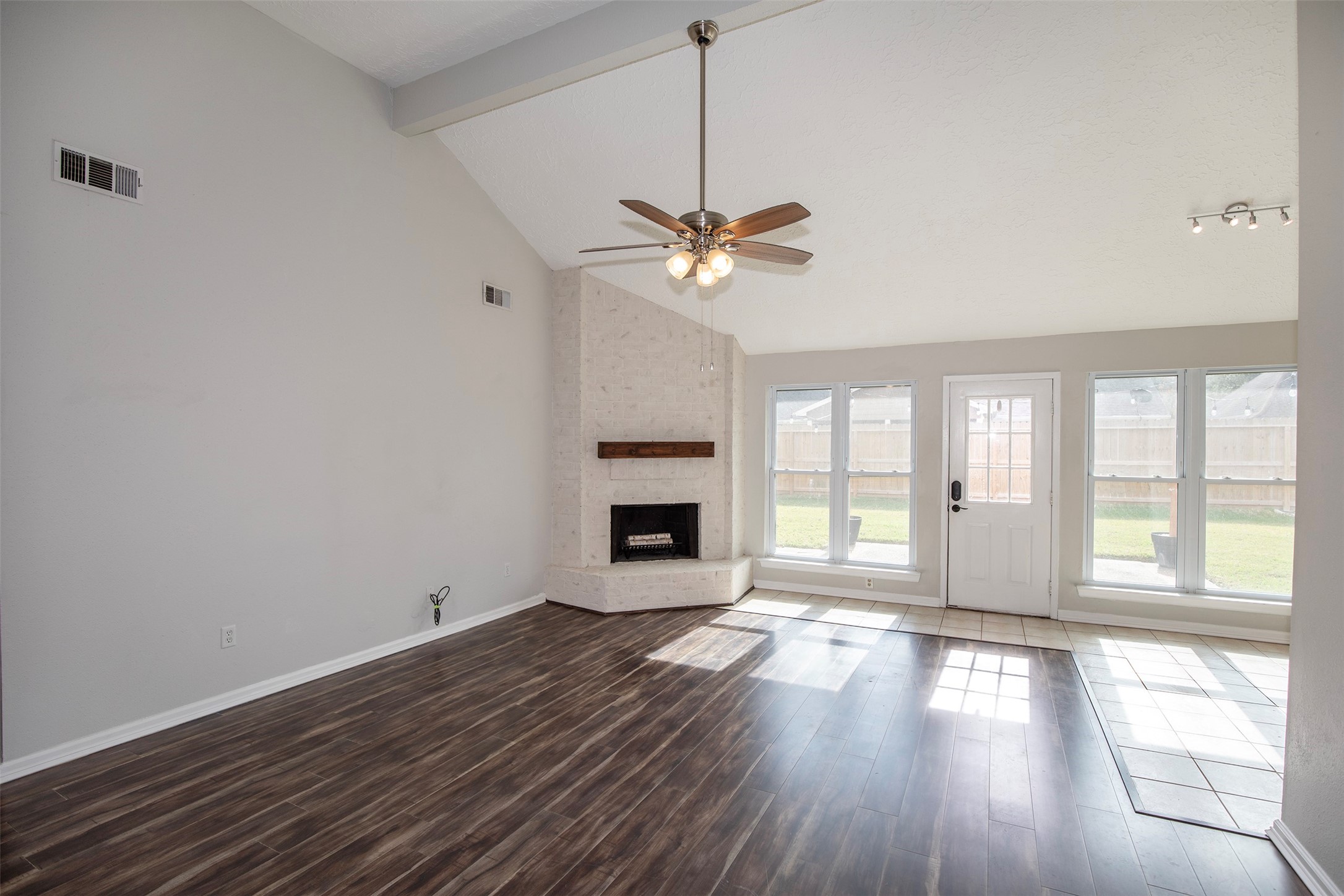 League City Condo: 5617 Fresh Meadow