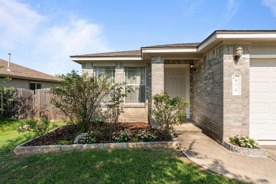Hutto Condo: 404 Paige Bend