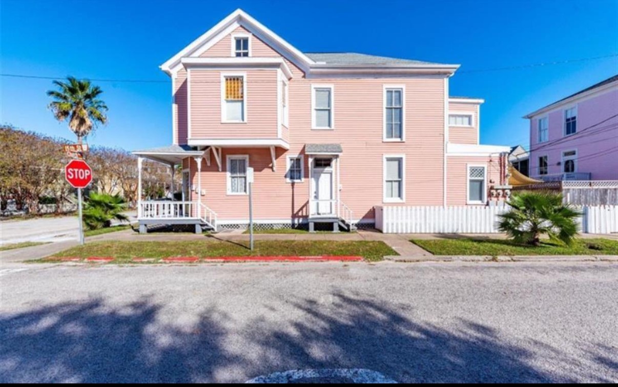 Galveston Condo: 1427 Church Street