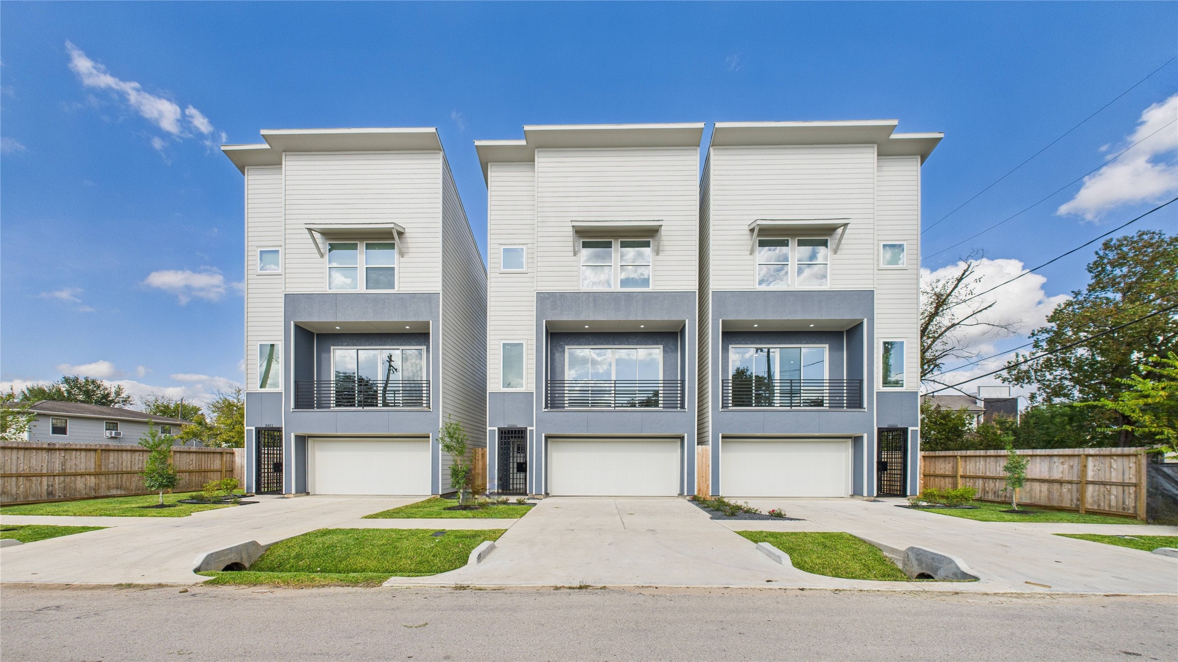 Houston Condo: 3415 Daphne Street