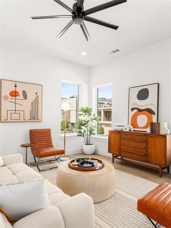 Dallas Condo: 2019 North Prairie Avenue