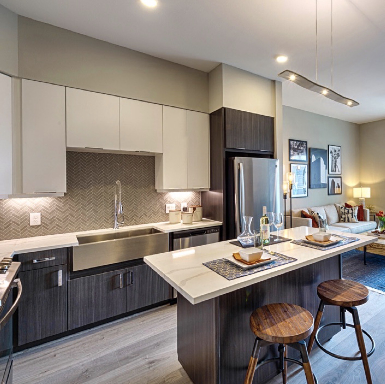 Houston Condo: 401 West 25th Street