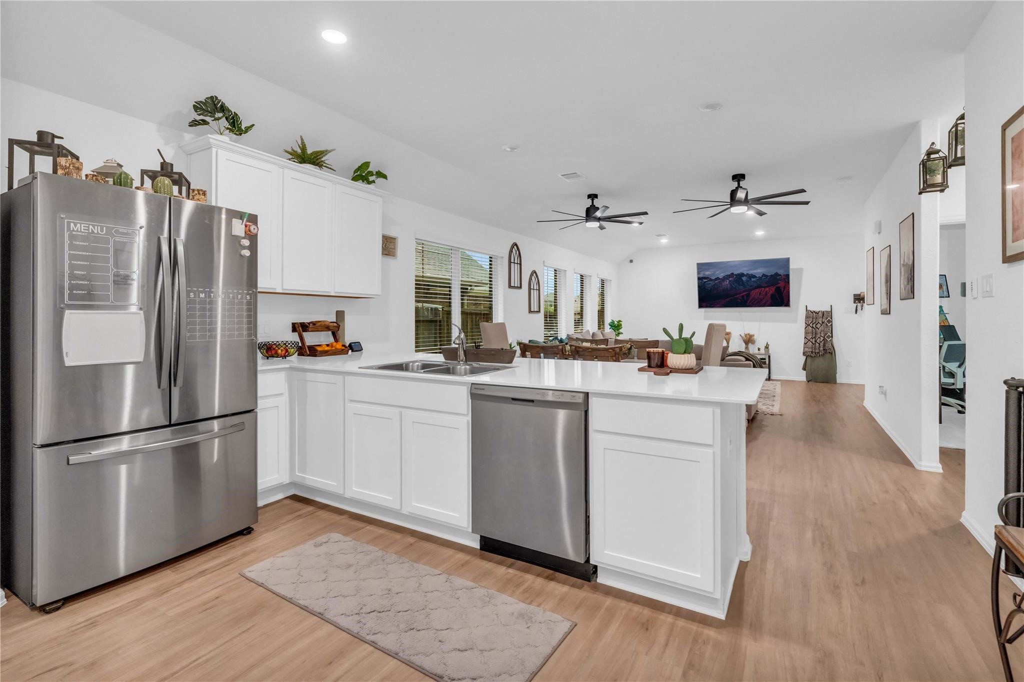 Porter Condo: 6308 Astoria Park Lane