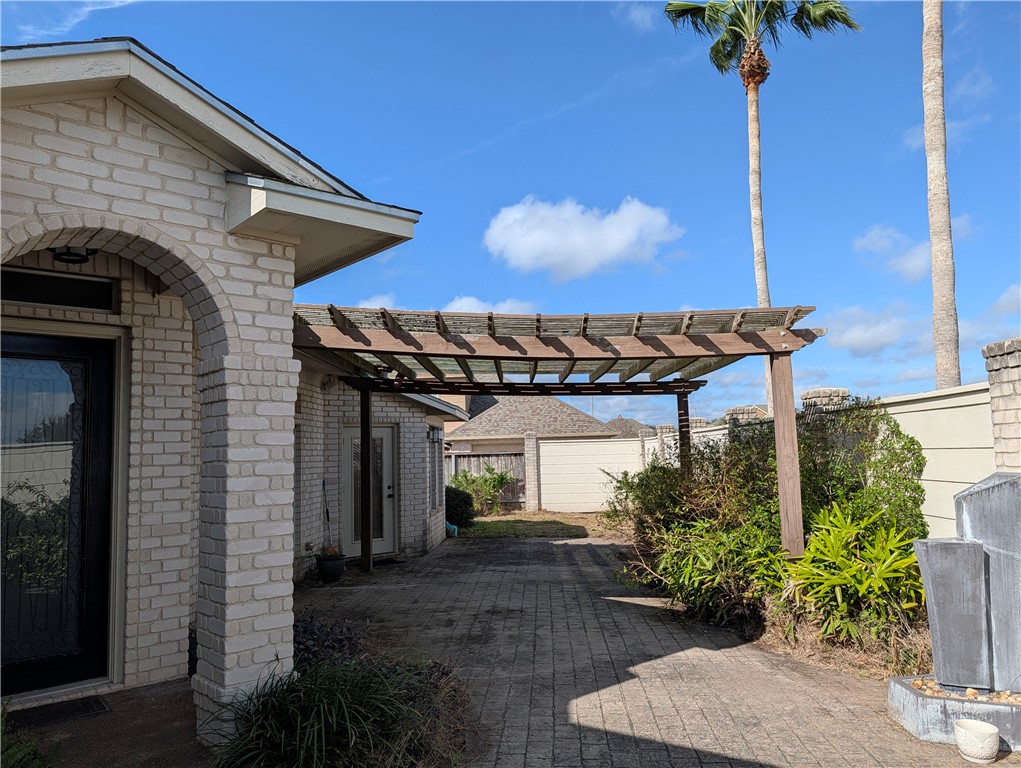 Corpus Christi Condo: 7413 Long S Drive