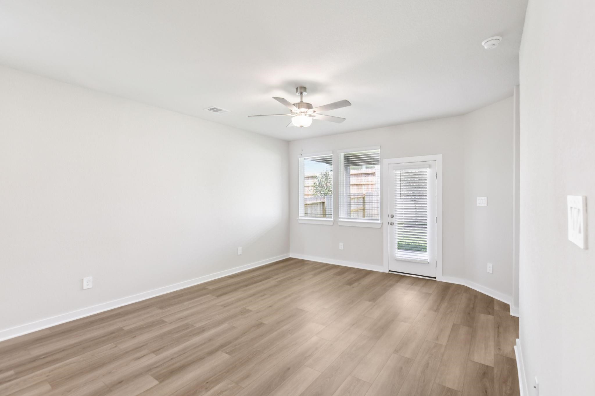 Conroe Condo: 6717 Chinapkin Lane