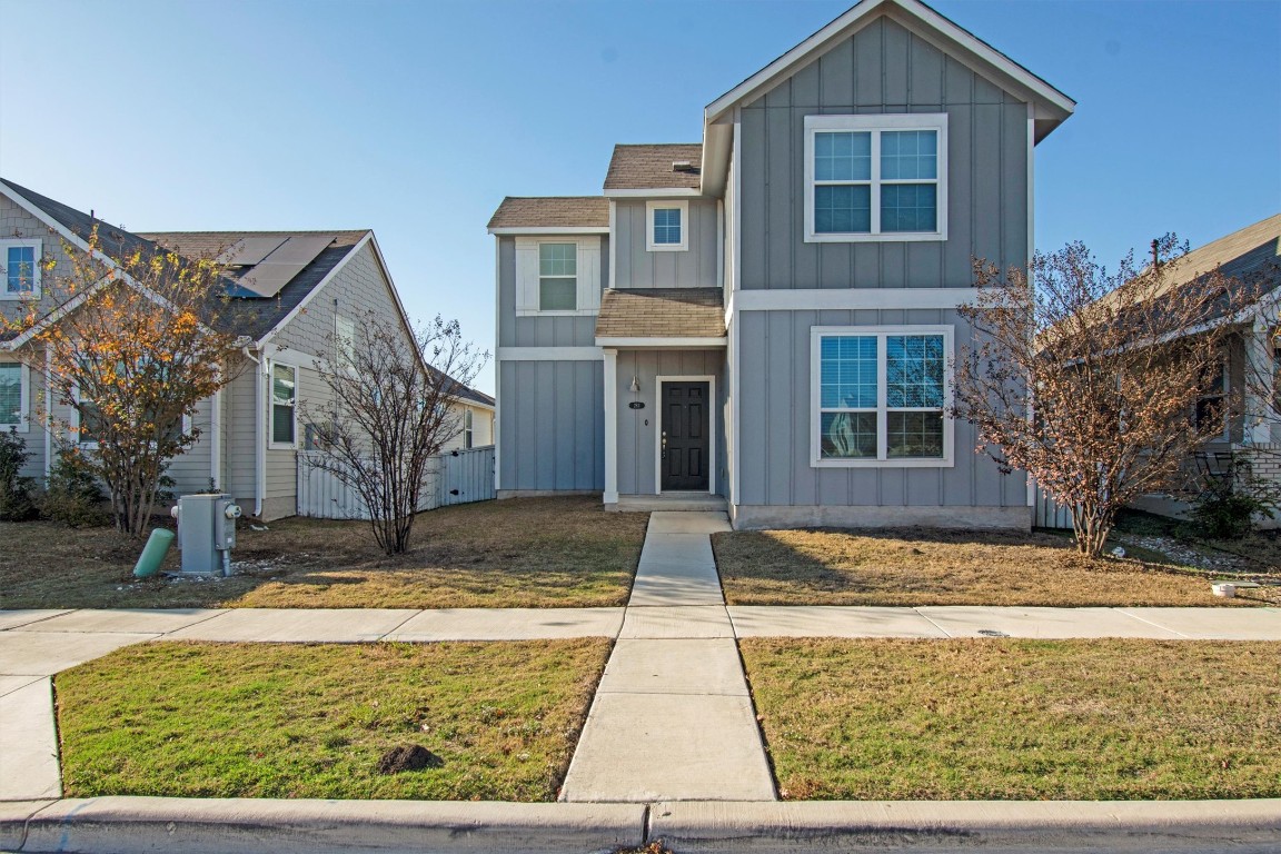 Kyle Condo: 283 Fabion Street