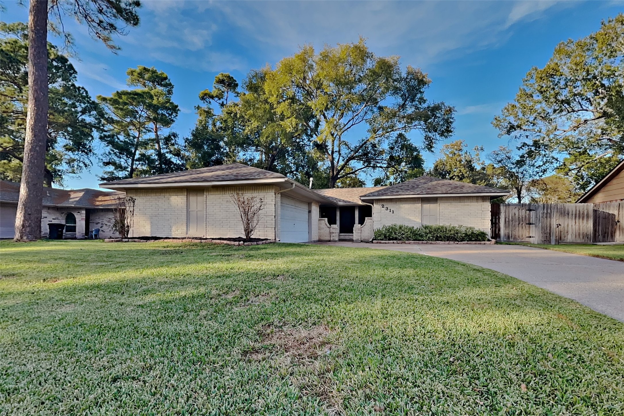 Houston Condo: 2311 Whispering Wind Lane