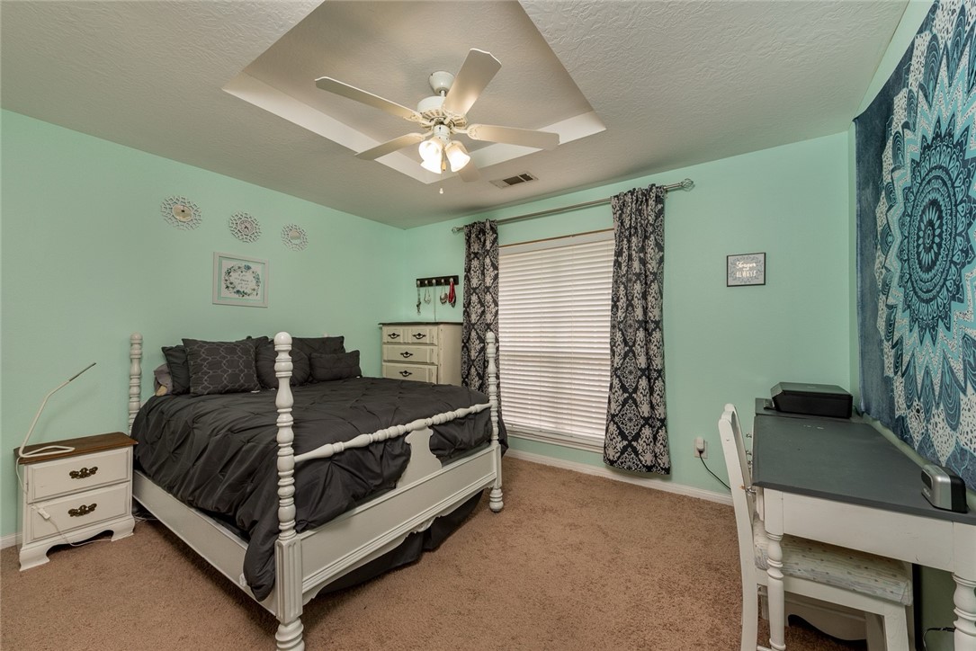 College Station Condo: 901 Lincoln Avenue