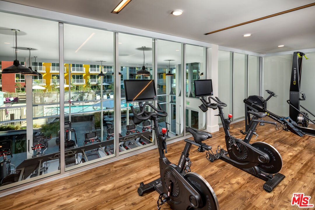 Los Angeles Condo: 750 South Oxford Avenue