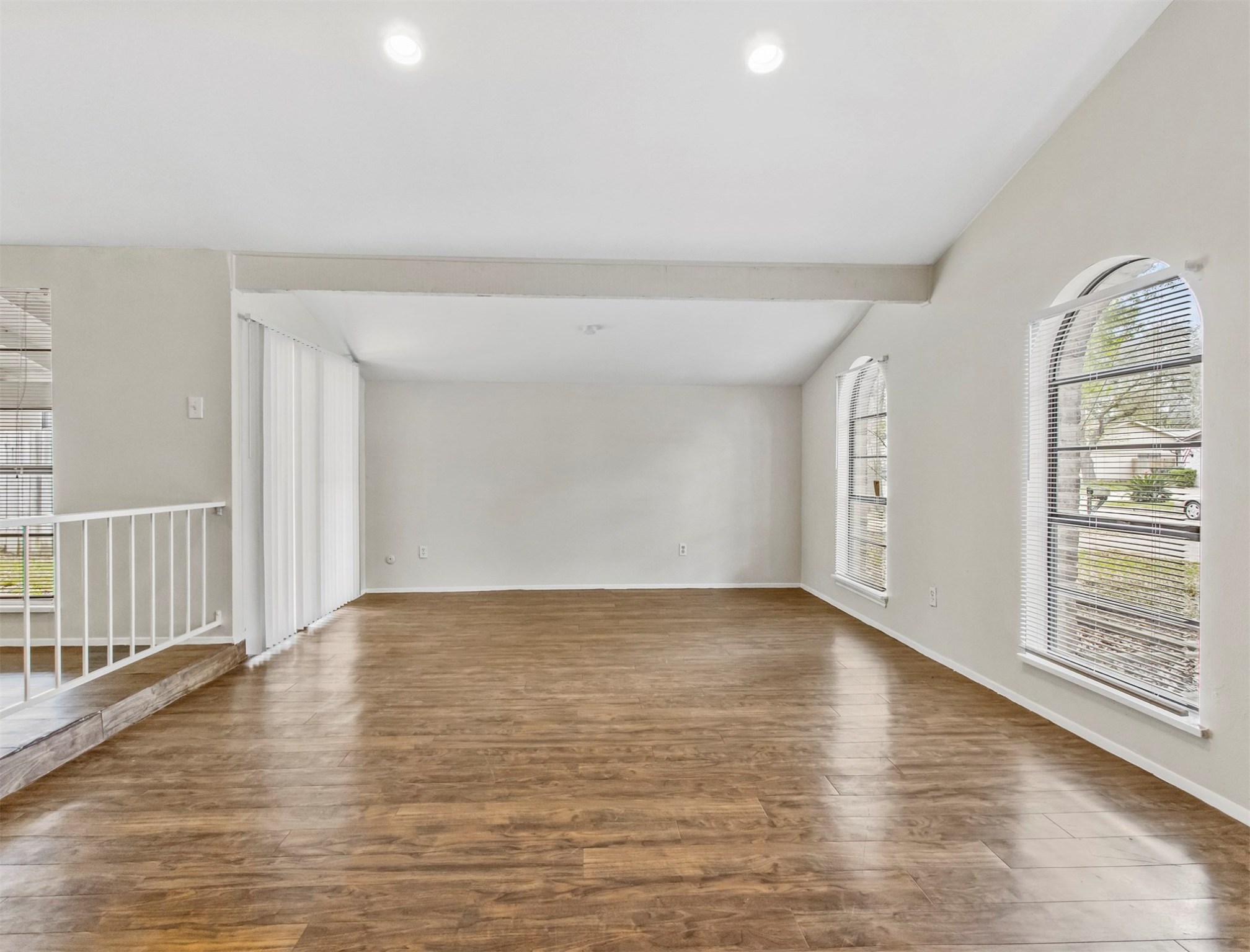 Houston Condo: 5510 Dunnethead Drive