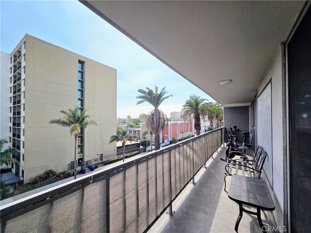 Long Beach Condo: 375 Atlantic Avenue