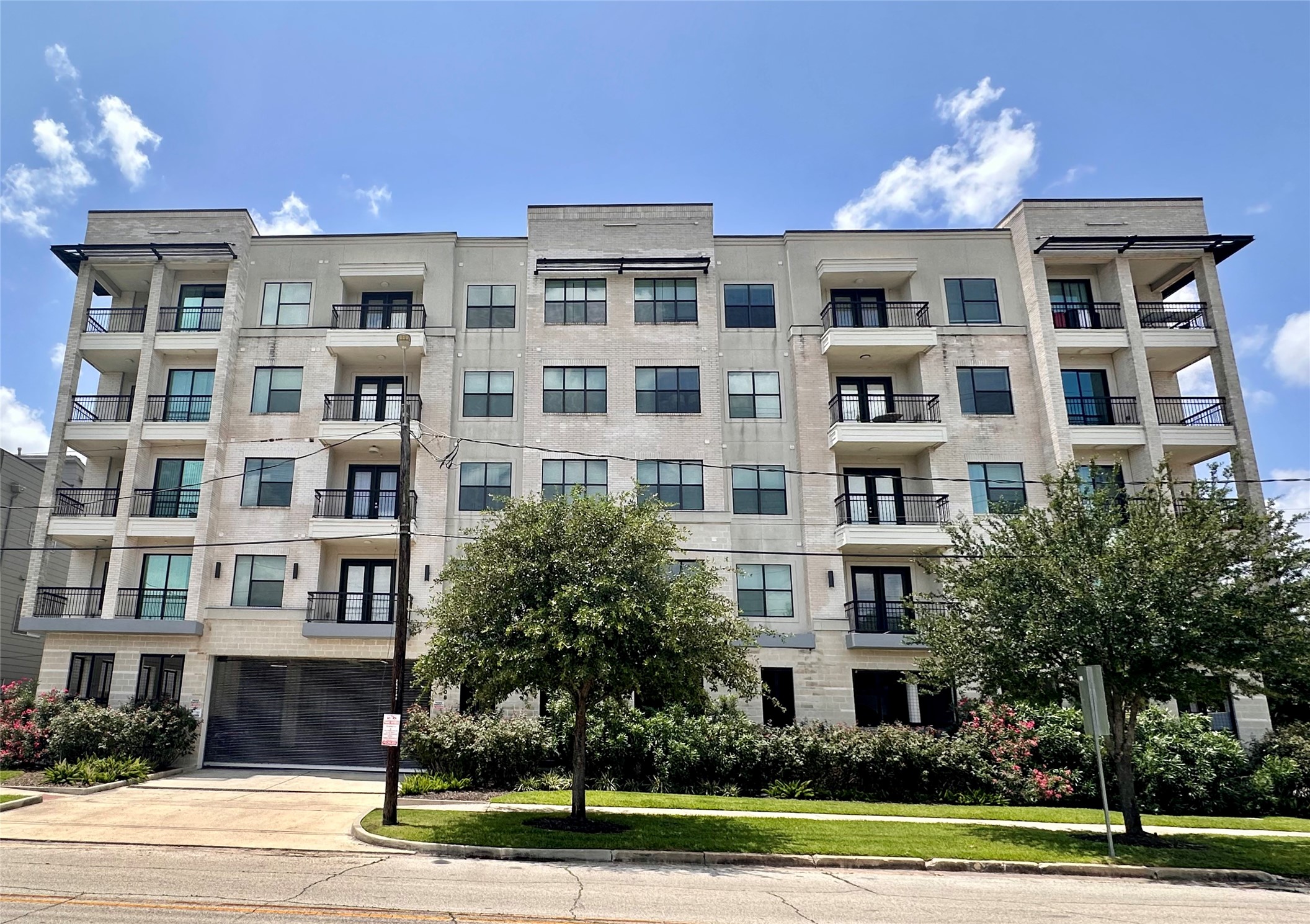 Houston Condo: 1508 Blodgett Street