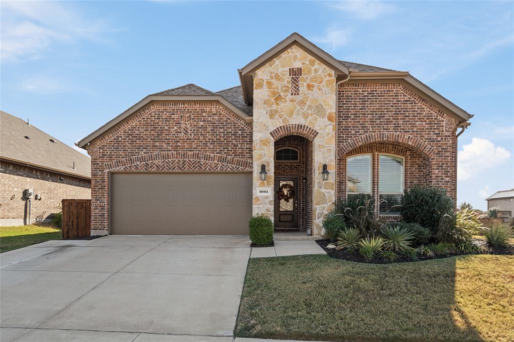 Celina Condo: 1001 Berry Street