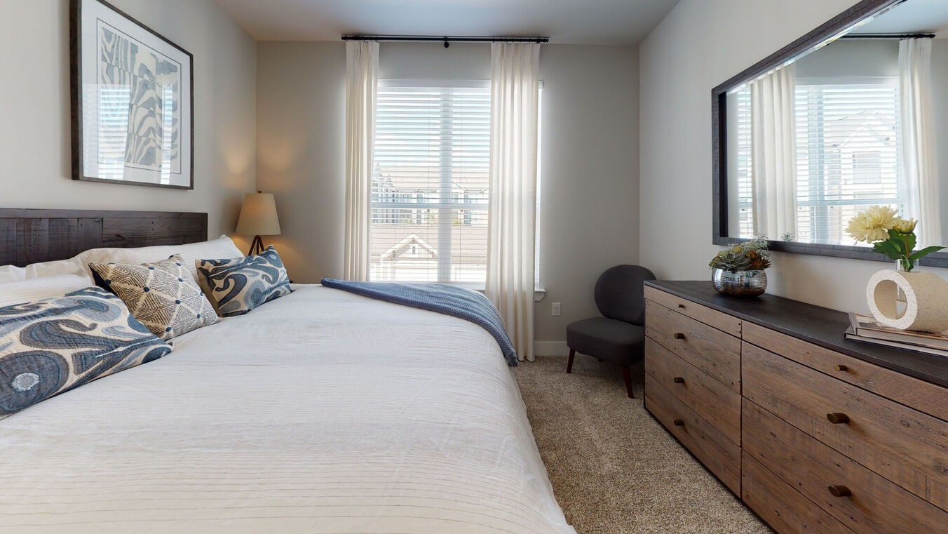 Katy Condo: 24002 Colonial Parkway