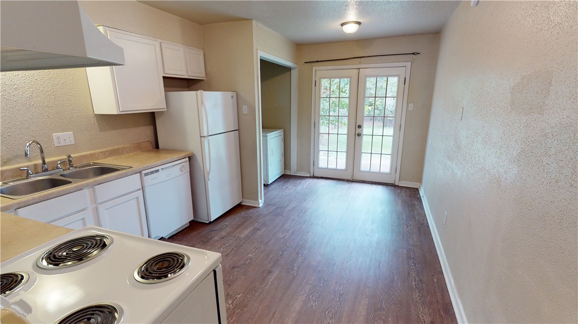 College Station Condo: 1217 Georgia Street