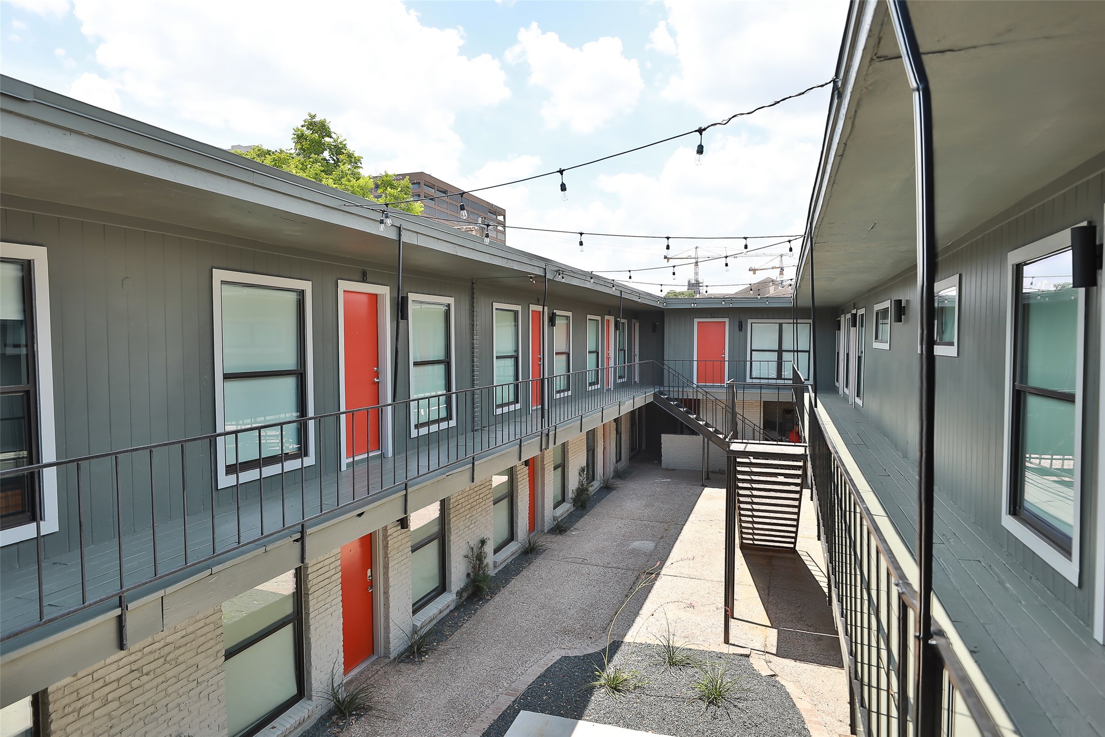 Houston Condo: 5504 La Branch Street