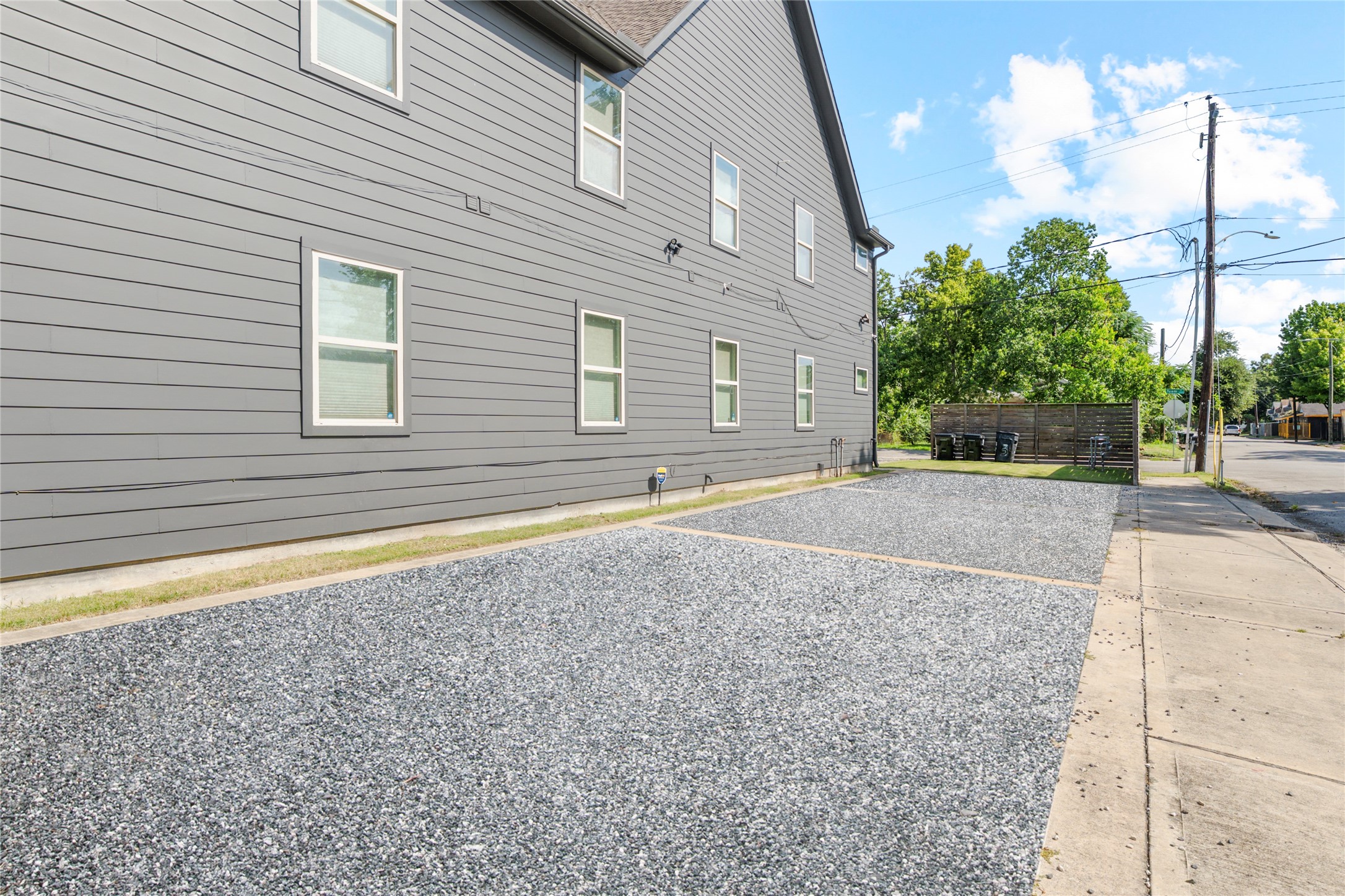 Houston Condo: 3424 Tuam Street