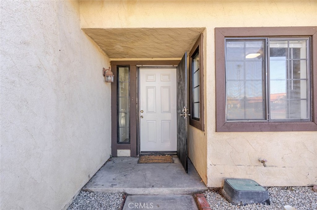 Palmdale Condo: 4906 Pacifica Avenue