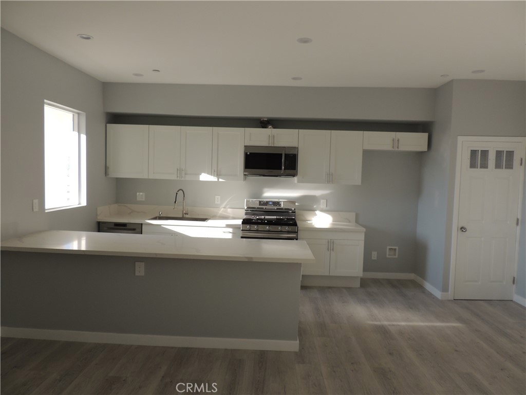 Woodland Hills Condo: 22735 Del Valle Street