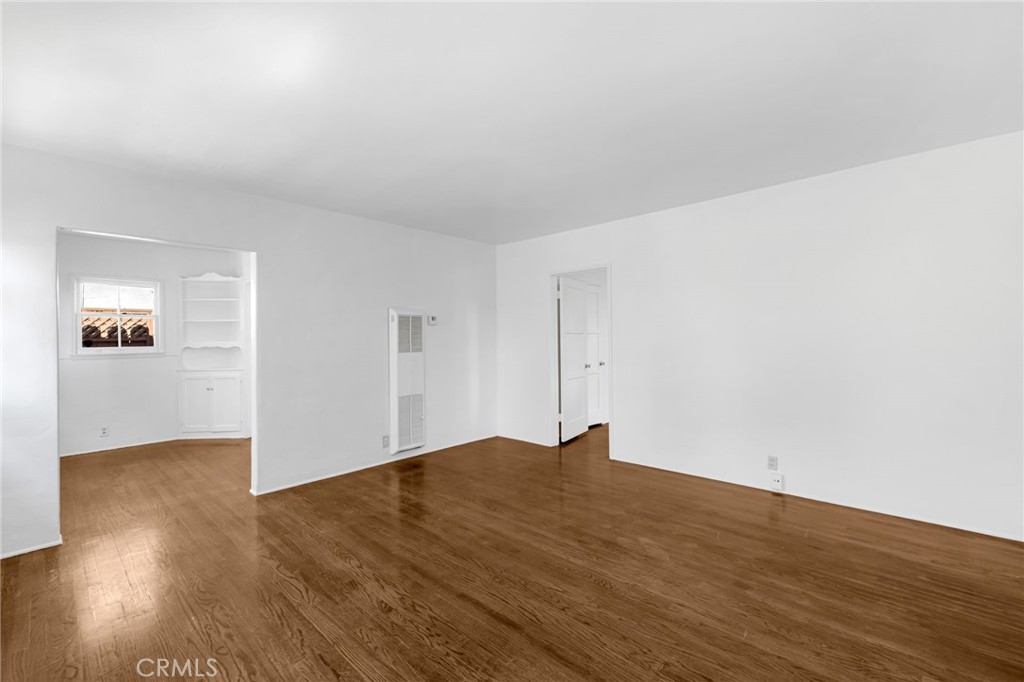 Pasadena Condo: 1367 North Mentor Avenue