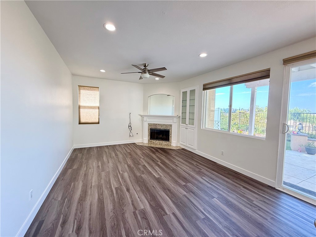 Anaheim Condo: 937 South Nicole Way