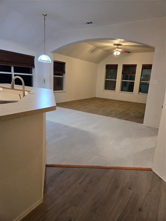 Lancaster Condo: 606 Zollman Court