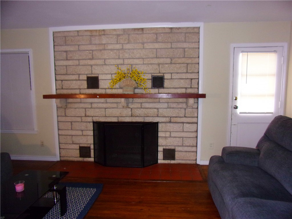 Corpus Christi Condo: 1445 Brentwood Drive