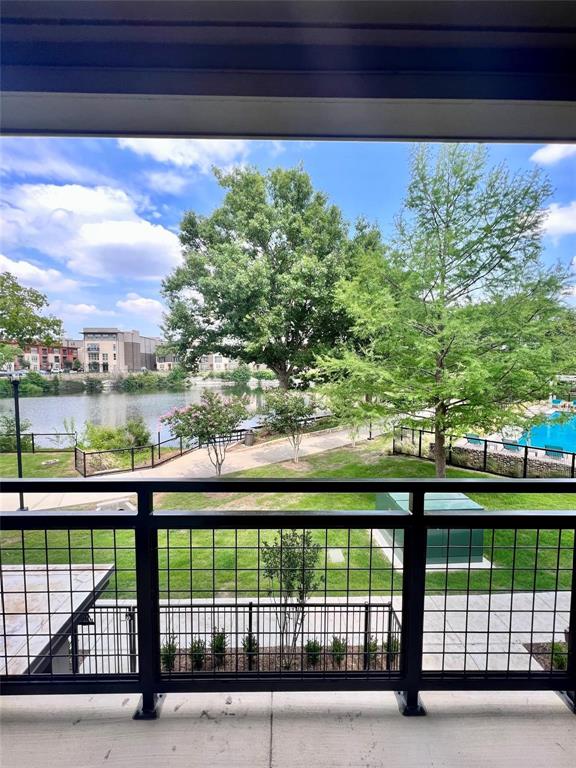 Farmers Branch Condo: 4020 McEwen Road