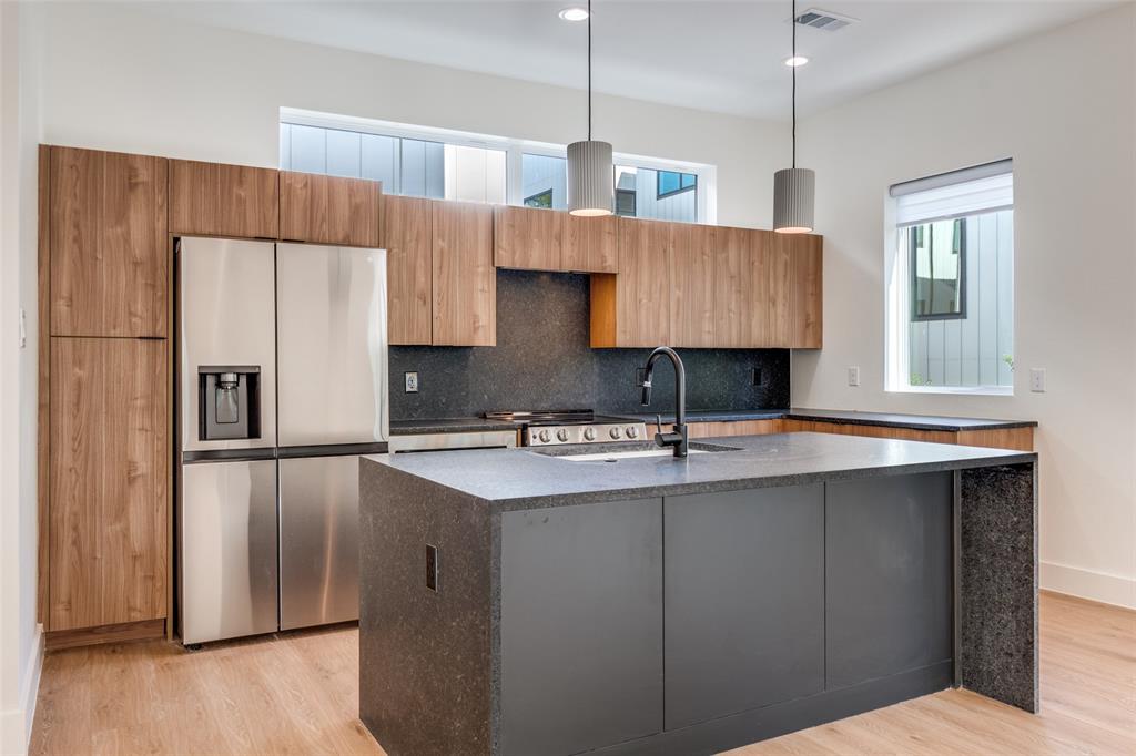 Dallas Condo: 2206 Arroyo Avenue