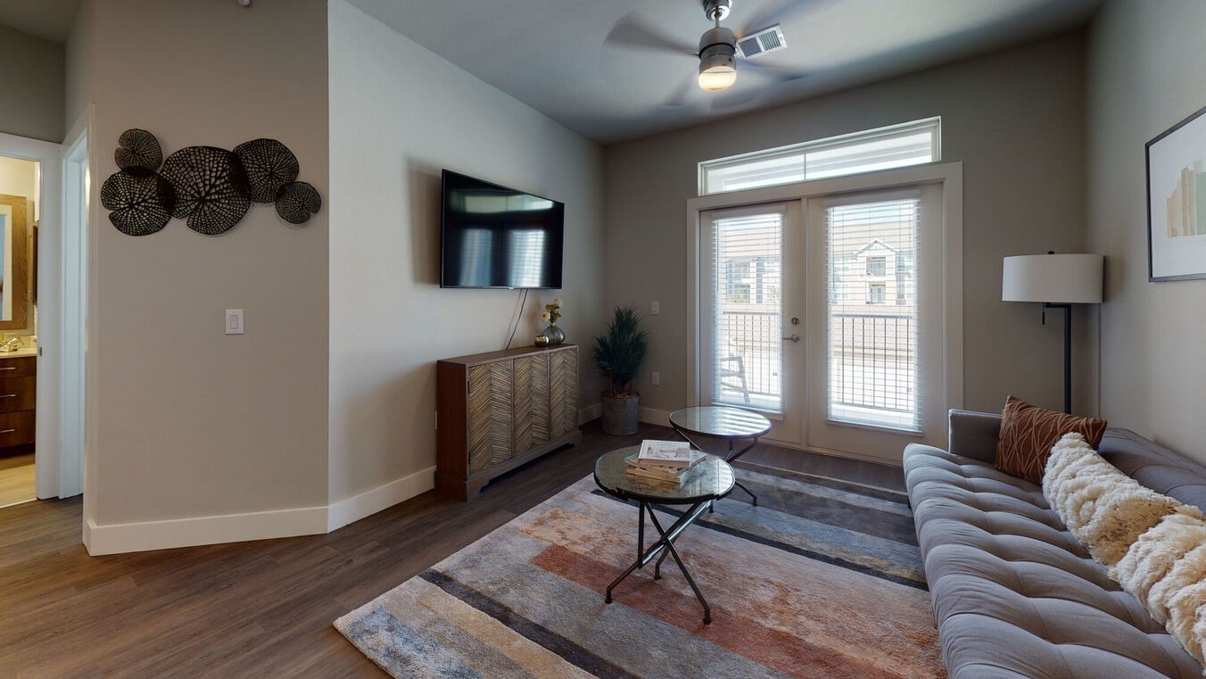 Katy Condo: 24002 Colonial Parkway