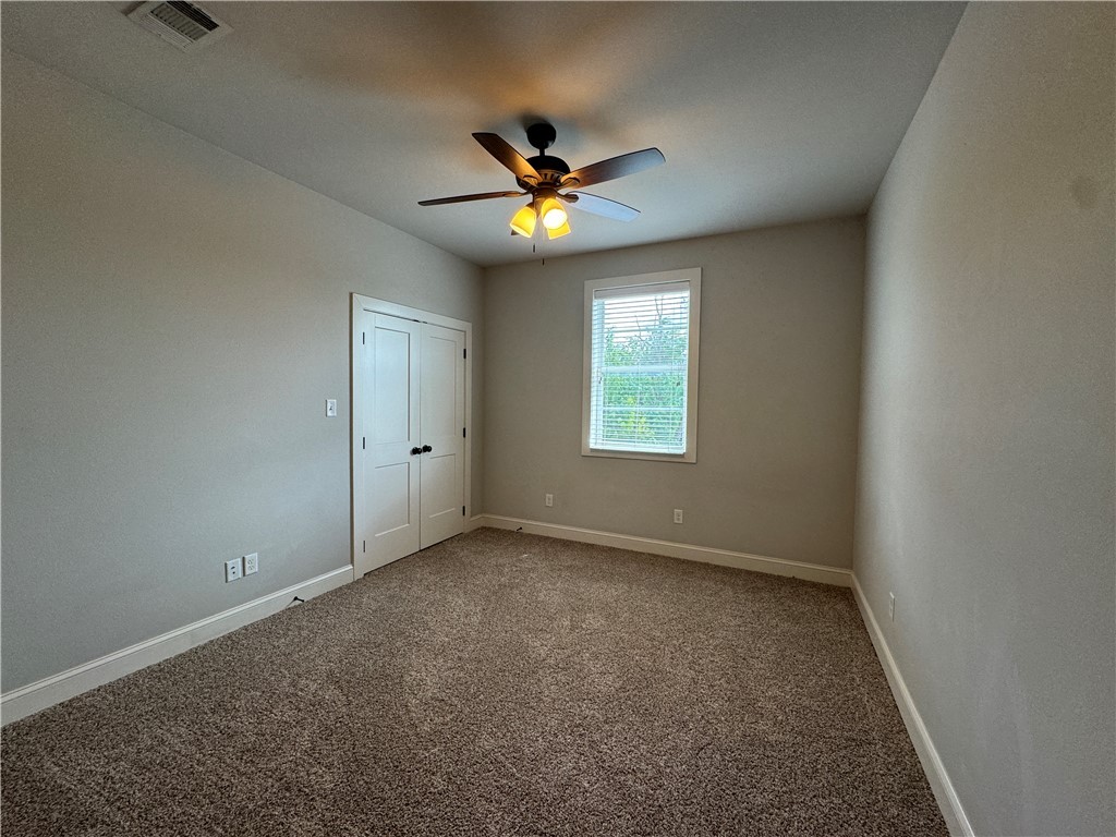 College Station Condo: 203 Brentwood Drive East