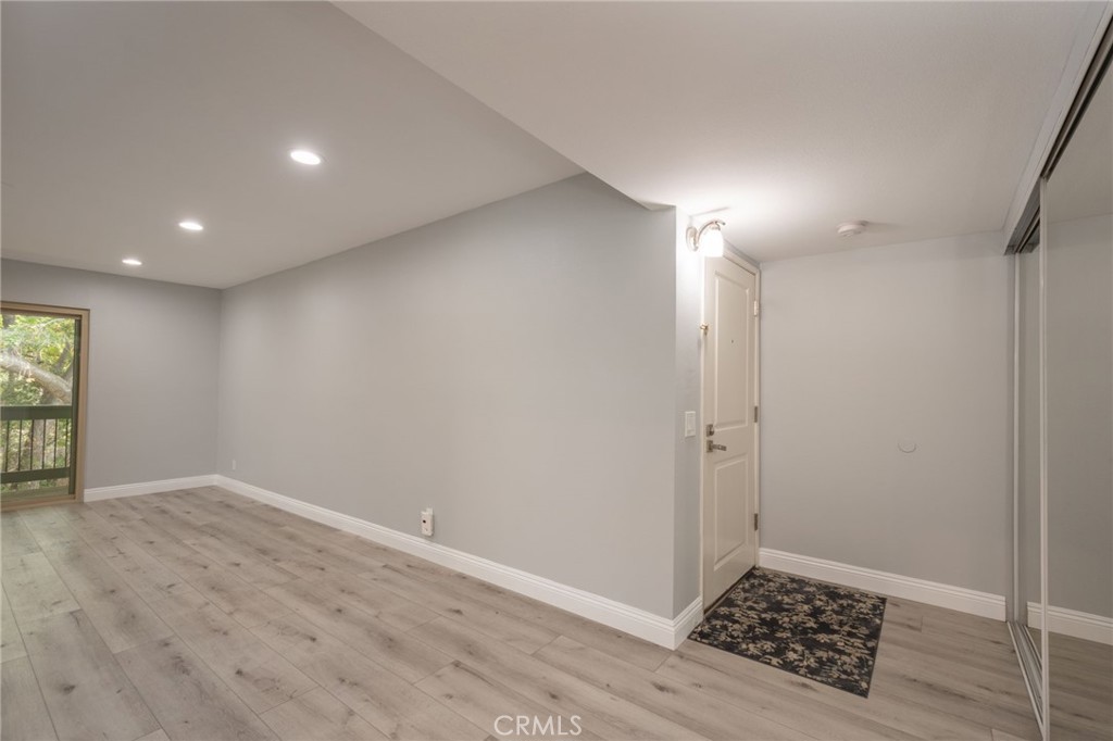 Calabasas Condo: 23647 Park Capri