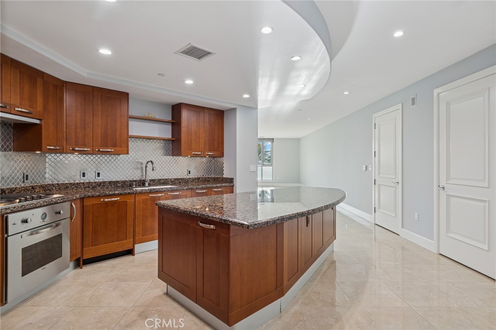 Irvine Condo: 5047 Scholarship