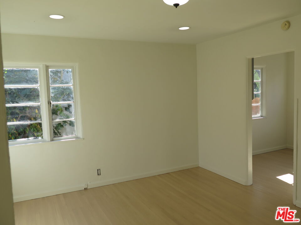 Santa Monica Condo: 2128 20th Street