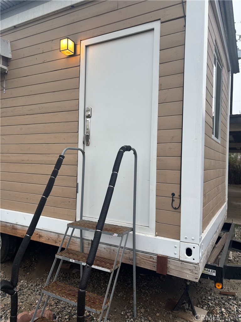 Bakersfield Condo: 37 Garden