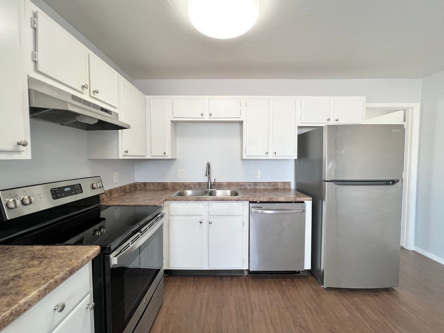 Florence Apartment: 440 E Florence Heights Dr