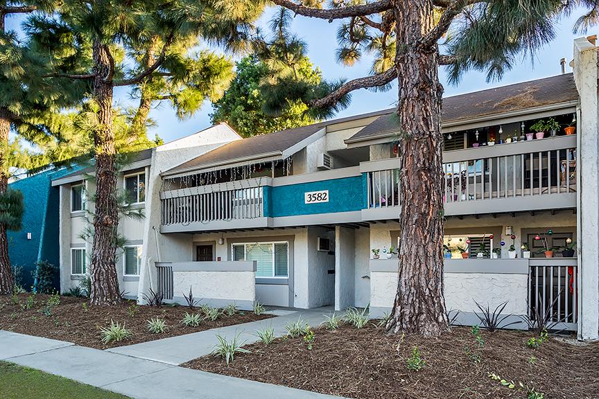 Los Alamitos Apartment: 3602 Green Ave