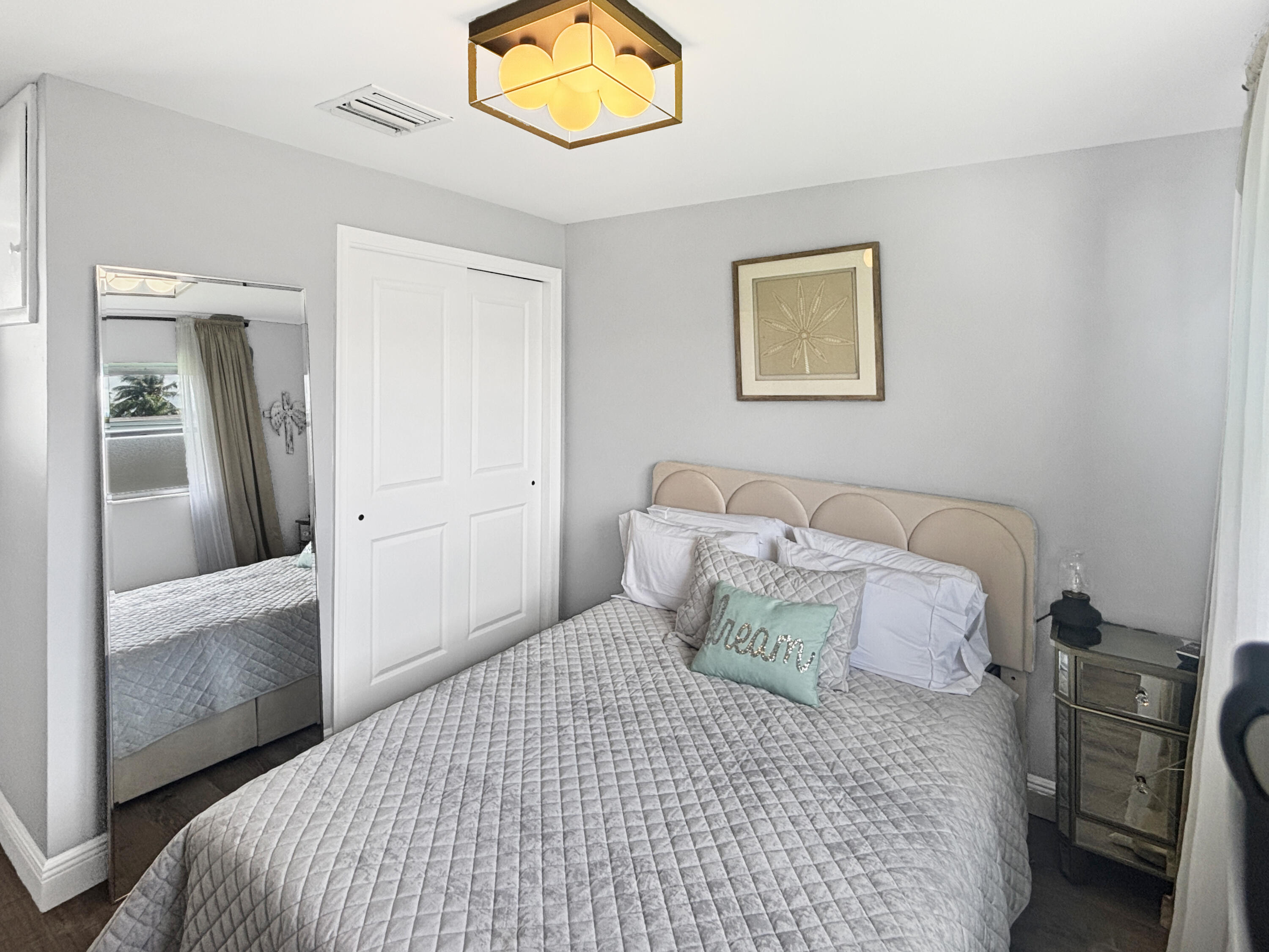 Pompano Beach Condo: 100 Southwest 17th Street