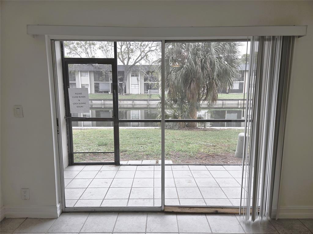 Tamarac Condo: 8040 North Colony Circle
