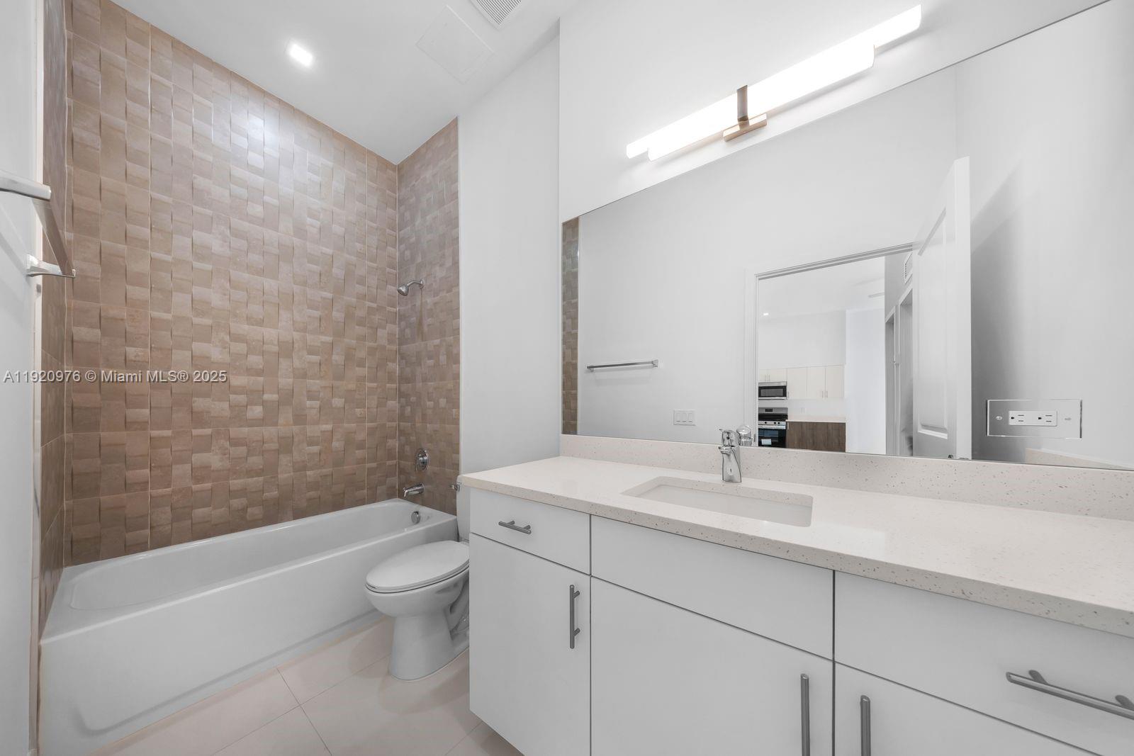 Pompano Beach Condo: 20 Northeast 19th Avenue