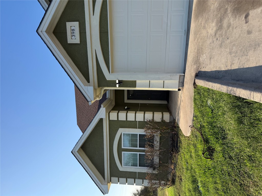 Del Valle Condo: 398 Mesa Drive